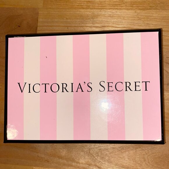 Set of 3 Victoria’s Secret store / shopping / gift bags + box - Picture 8 of 9